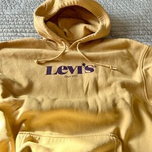 Levi's Men's Mustard Yellow Logo Pullover Hoodie
